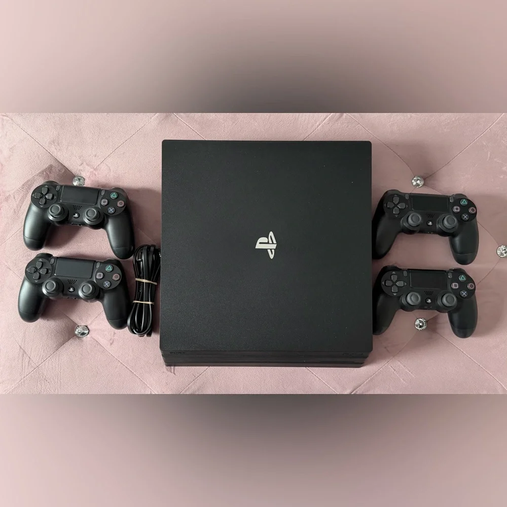 Sony PlayStation 4 Pro 1TB Bundle - 1 Console + 4 Controllers